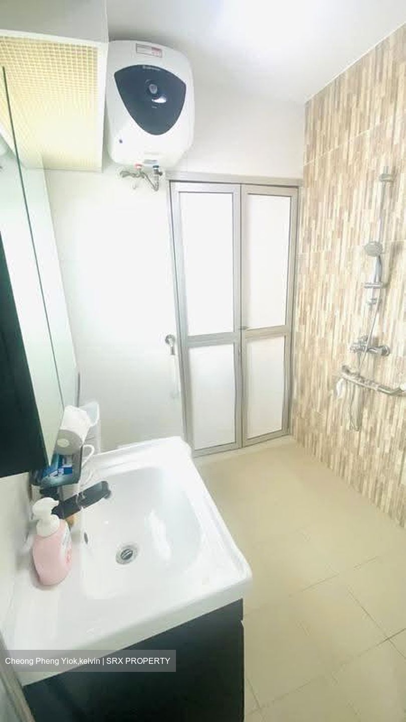 Blk 448B West Valley @ Bukit Batok (Bukit Batok), HDB 2 Rooms #615978311